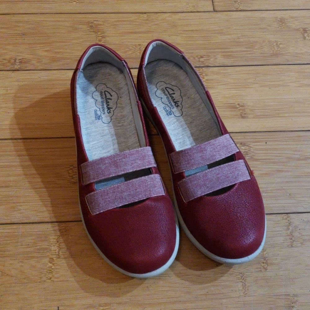 Clarks cloud steppers soft cushion mary jane red